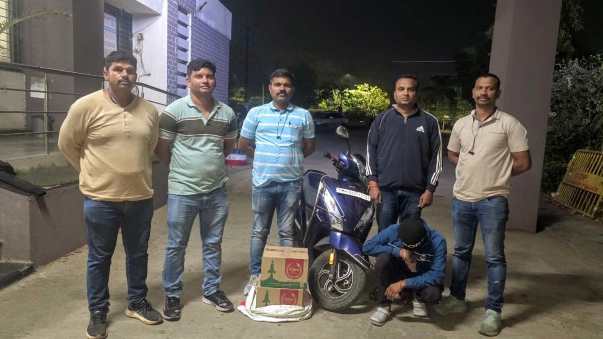 भद्रावती में अवैध देशी शराब परिवहन पर पुलिस की कार्रवाई, आरोपी गिरफ्तार