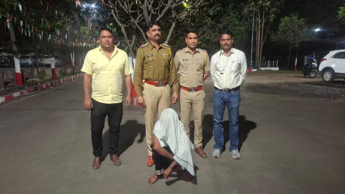 घुग्घूस में बैंक ऑफ महाराष्ट्र के ATM से 10.92 लाख की चोरी का खुलासा, एक आरोपी गिरफ्तार; राजस्थान से बोलेरो वाहन जब्त