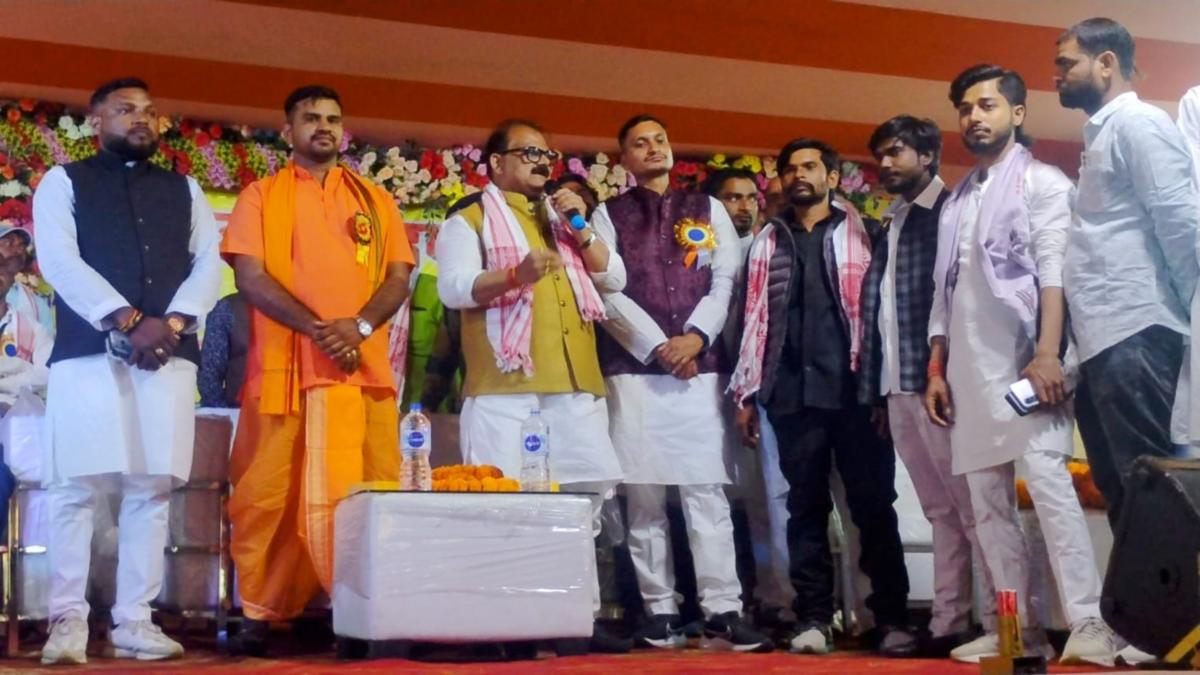 जानकी सामूहिक विवाह फाउंडेशन द्वारा भव्य आयोजन, पांडेय बाबा के विशेष सहयोग से सम्पन्न हुआ विवाह, मिथिलेश कुमार ठाकुर रहे मुख्य अतिथि