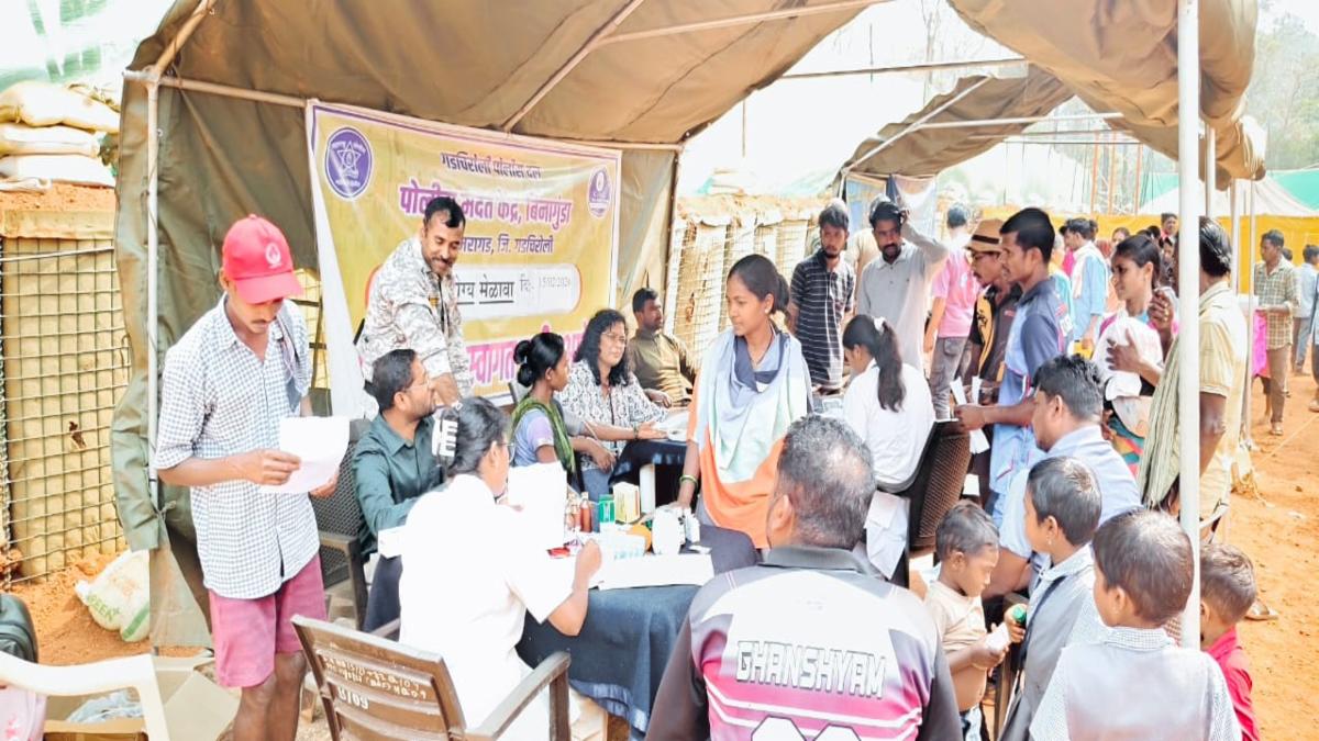 गढ़चिरौली में पुलिस द्वारा बिनागुंडा में स्वास्थ्य शिविर, सैकड़ों ग्रामीणों को मिला लाभ